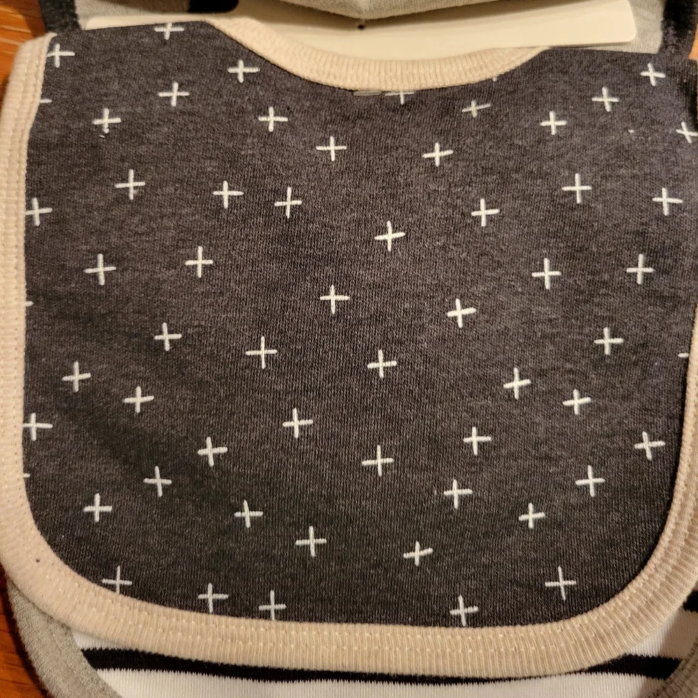 Cloud Island infant/baby bibs - Picture 5 of 11